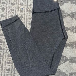 Heather gray Lululemon leggings